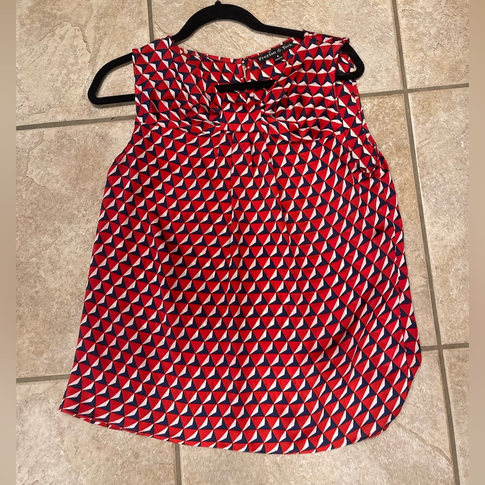 Geometric triangle print twist knot satin tank
